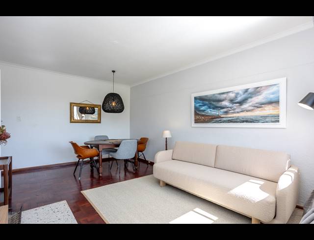 1 BEDROOM FLAT TO LET IN GARDENS